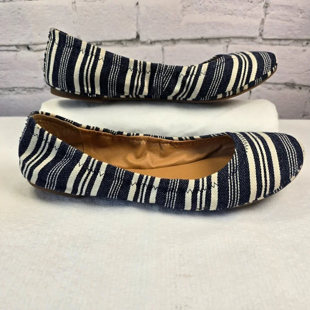 LUCKY BRAND BALLET FLATS DENIUM AND WHITE STRIPED WOMENS SIZE 7.5 NWOT